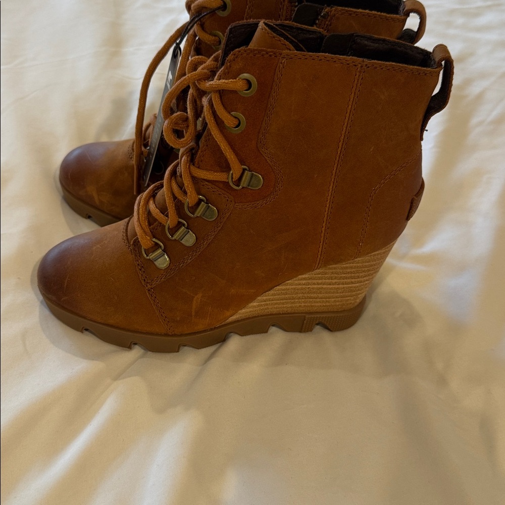 Women's Sorel Joan Uptown Lace-up Ankle Boots in the color Iced Tea - Picture 6 of 10